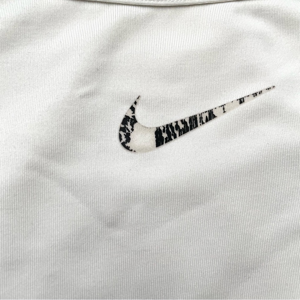 Nike Dri-Fit racerback Sports Bra - Medium - Picture 6 of 7